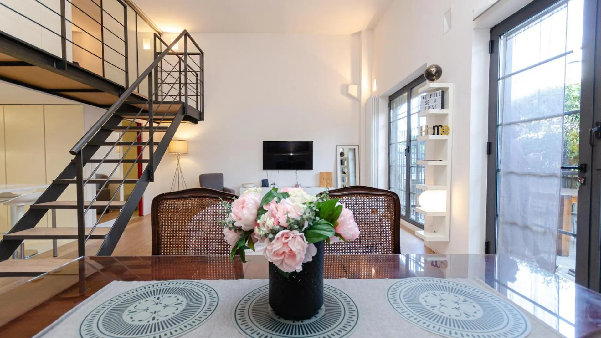 Vivimihome Loft Su Due Livelli Con Terrazzo Milano