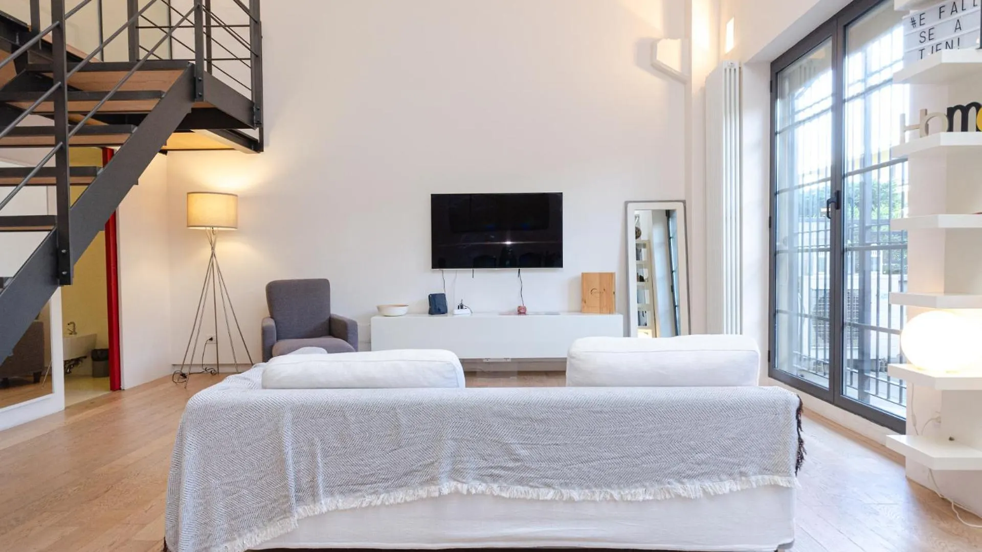 Vivimihome Loft Su Due Livelli Con Terrazzo Milano Italia