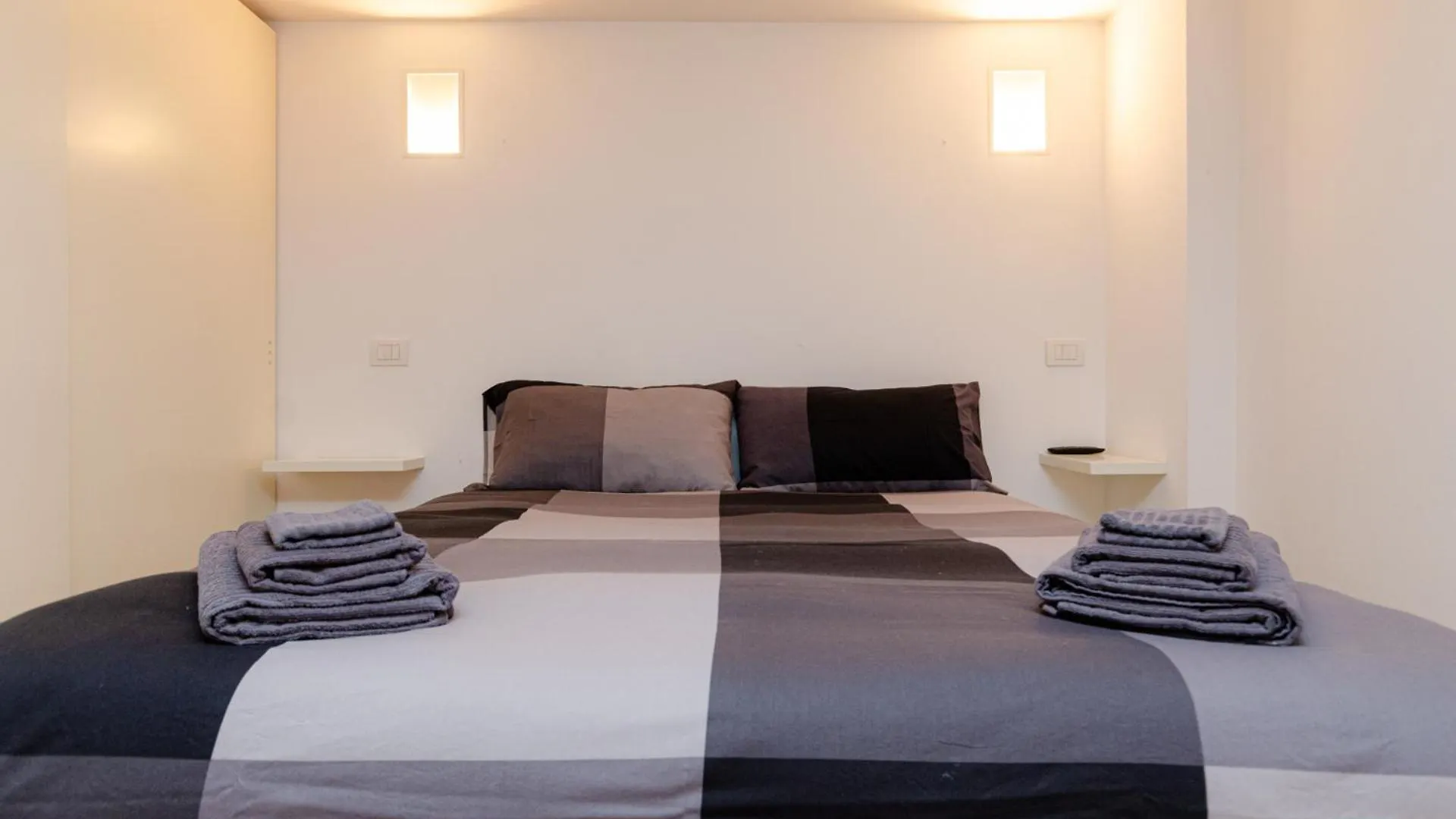 Vivimihome Loft Su Due Livelli Con Terrazzo Milano 0*,  Italia