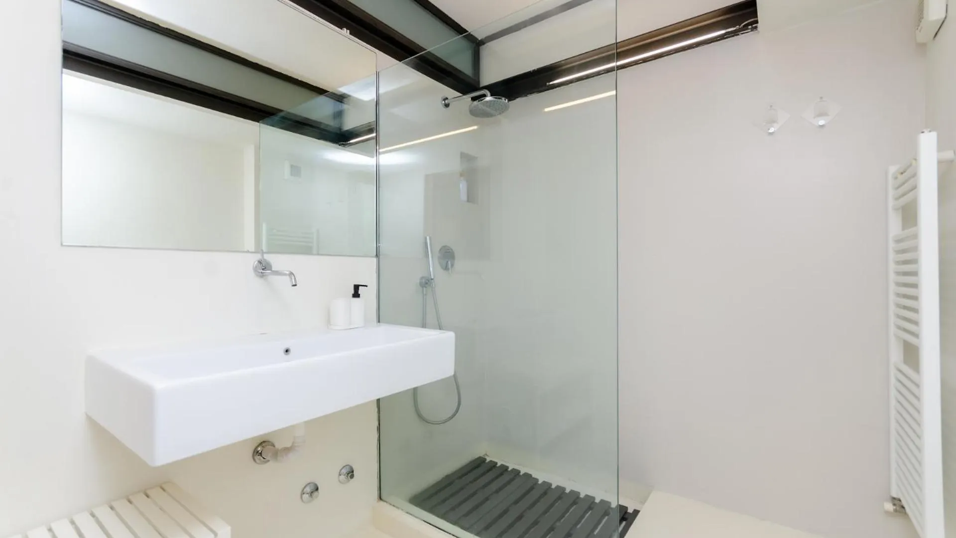 Vivimihome Loft Su Due Livelli Con Terrazzo Милан 0*,  Италия